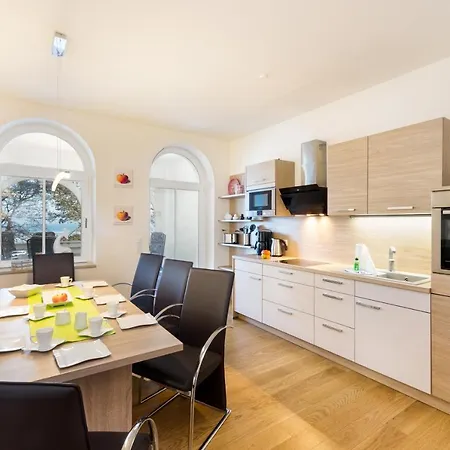 Seeblick Nr 6 * Binz